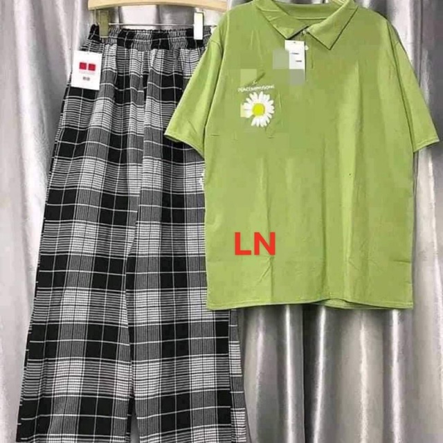 Bộ áo thun cổ bẻ polo + quần kẻ ô cảo ống suông rộng