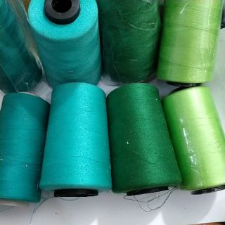Cuộn chỉ 5000met tone xanh