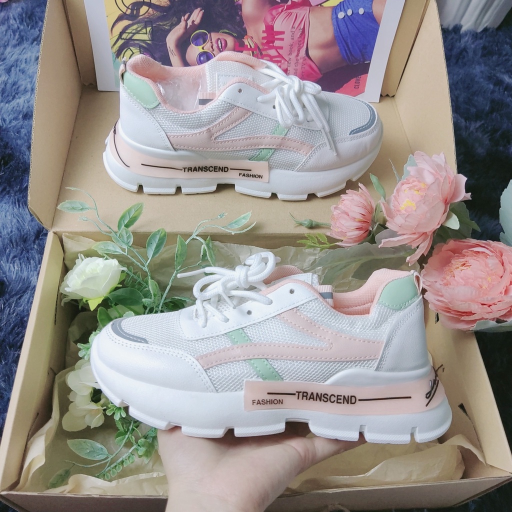 Giày thể thao nữ trắng đẹp xọc xanh viền hồng transcend điểm nhấn thời trang ulzzang