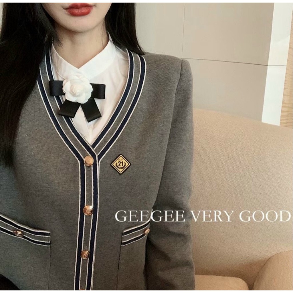 Áo len cardigan kiểu dáng học sinh