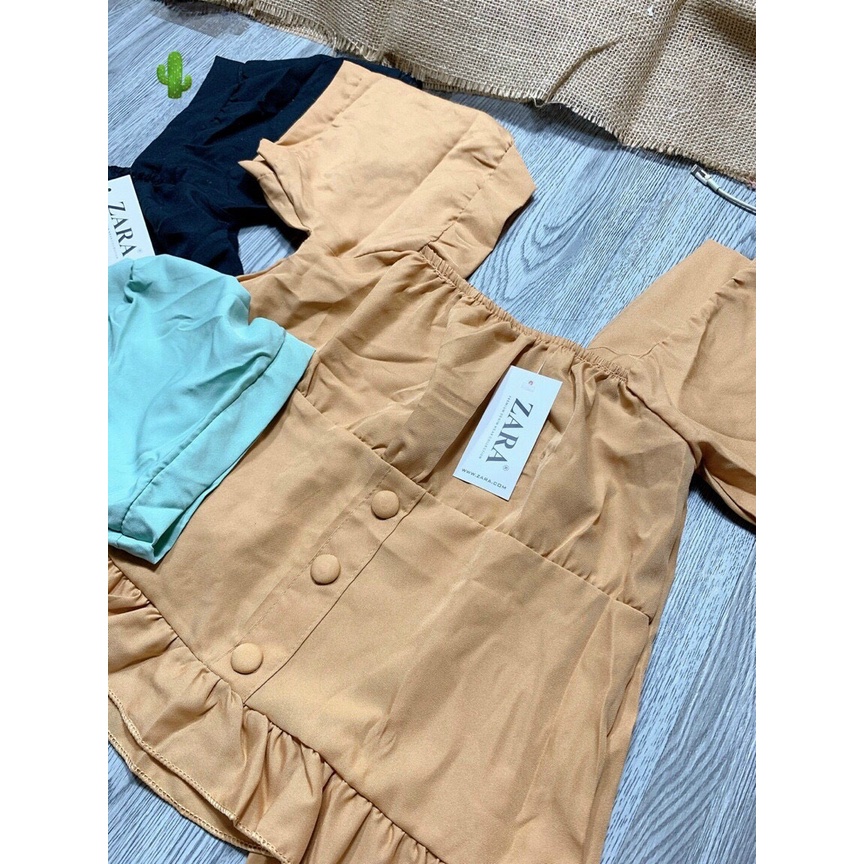 áo kiểu bẻo đính nút cổ vuông ngắn tay