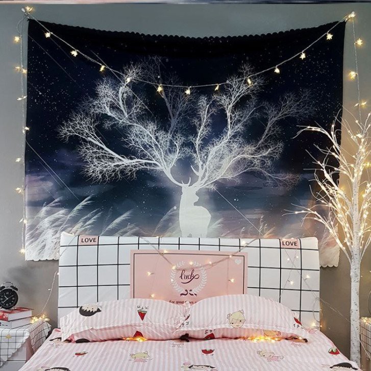 Thảm treo tường bằng vải tựa tranh họa tiết con hươu tặng kèm móc treo