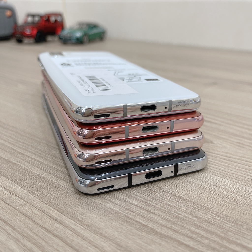 Điện thoại Sharp Aquos R2 - Snap 845 Màn tần số quét 120Hz