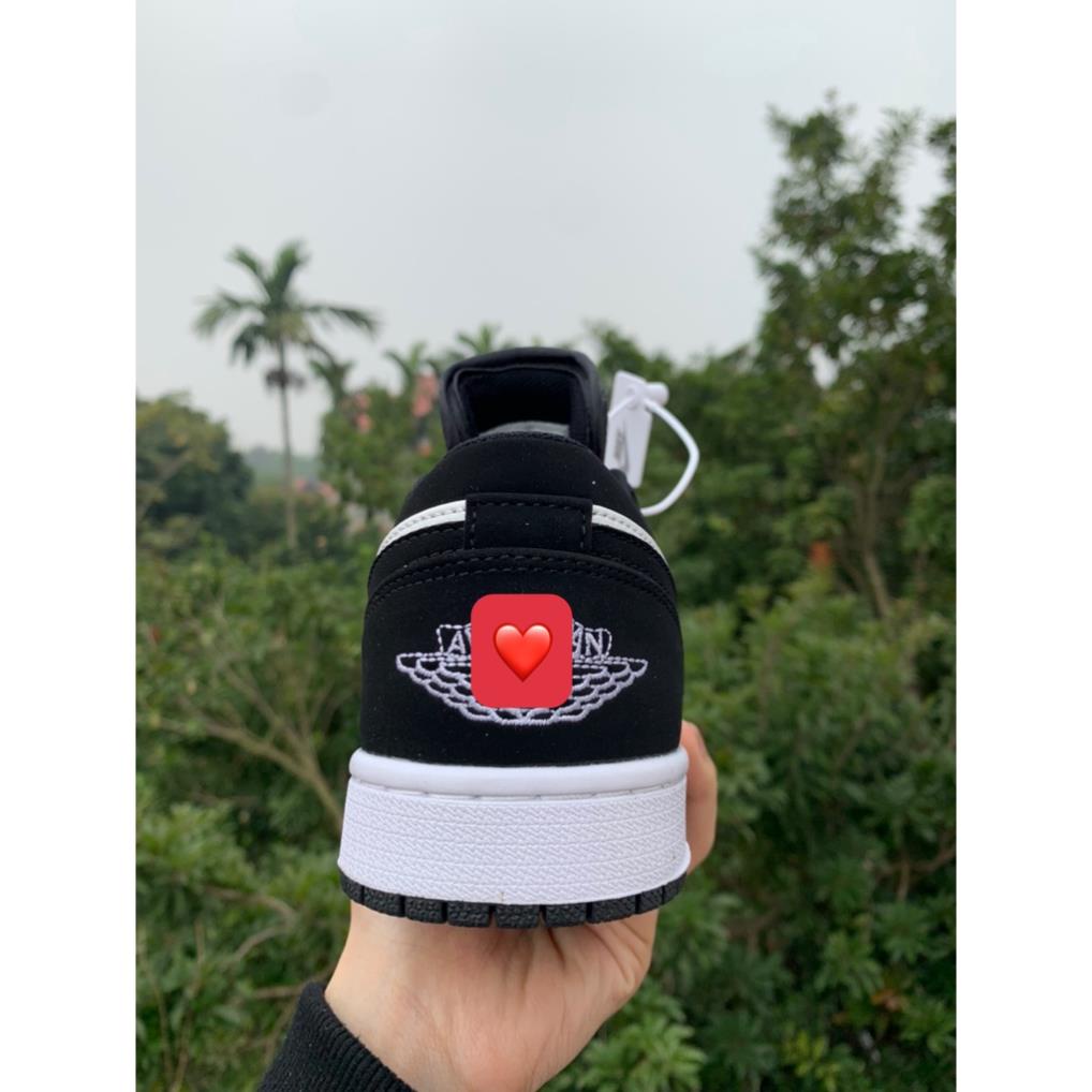 Giày Jordan low panda đen trắng