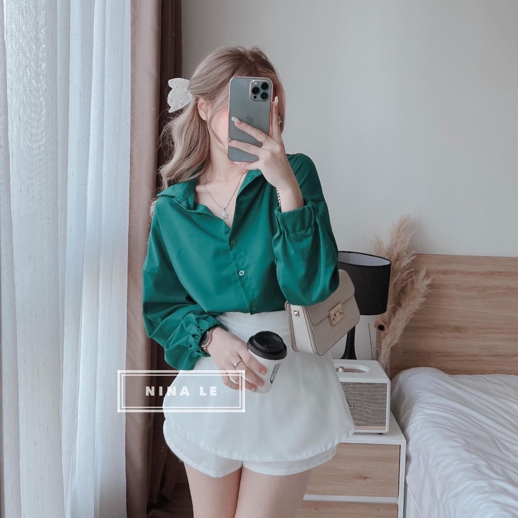 Sét áo sơ mi xanh phối với quần giả váy trắng siêu dễ thương thích hợp cho các nàng đi chơi