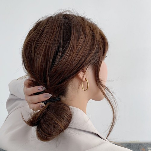 Bông Tai Nữ Hình Bầu Dục Cá Tính Titan Ko Đen TT 3426