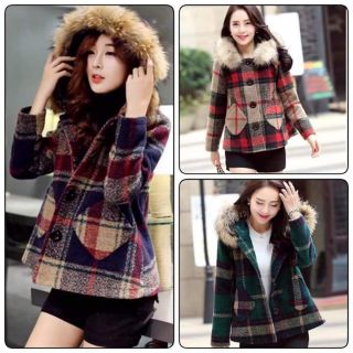 Áo dạ kẻ mũ viền lông