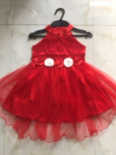 Sale Đầm cổ yếm đuôi nhẹ
