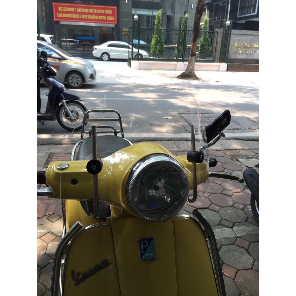 Kính chắn gió xe máy Vespa LX125