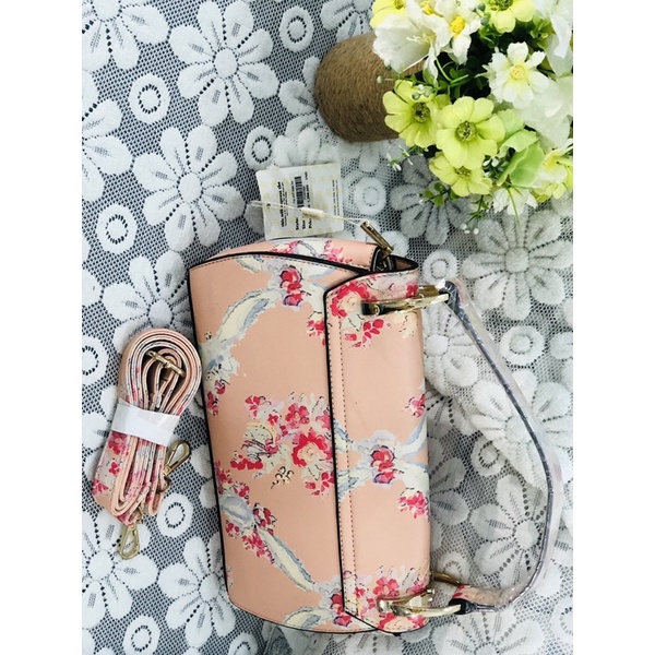 Thanh lý Bandolini trưng bày