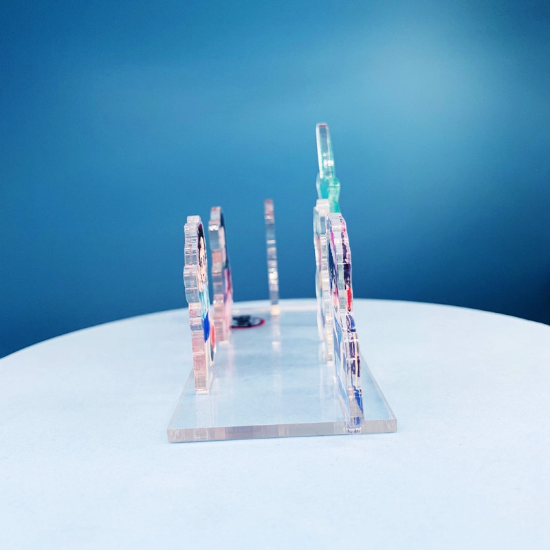 Giá đỡ kèm mô hình nhân vật trong phim hoạt hình anime Demon Slayer bằng acrylic để bàn trang trí