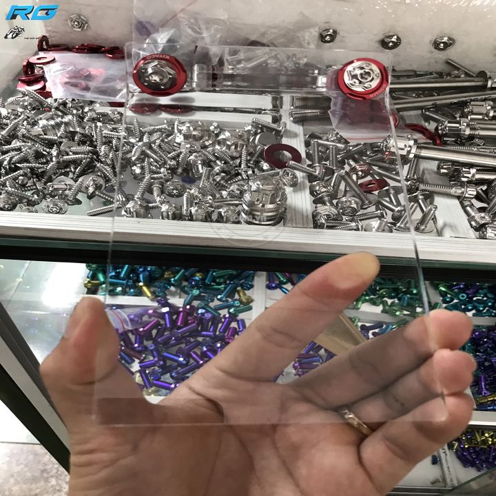 Mica Che Phuộc Exciter 150 Dầy 4ly Trong Suốt Bán Kèm Ốc Salaya Và Long Đền