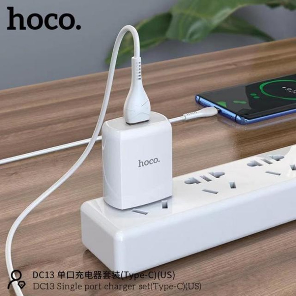 Bộ sạc Hoco DC13 Type-C to USB, sạc nhanh 2.4A, tương thích với nhiều dòng Samsung/Oppo..., chân cắm dẹt tiêu chuẩn US