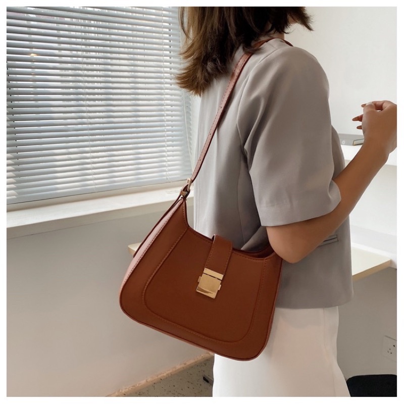 Túi đeo chéo Shin Min Ah vintage