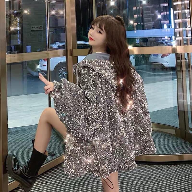 Áo khoác nhũ lấp lánh
