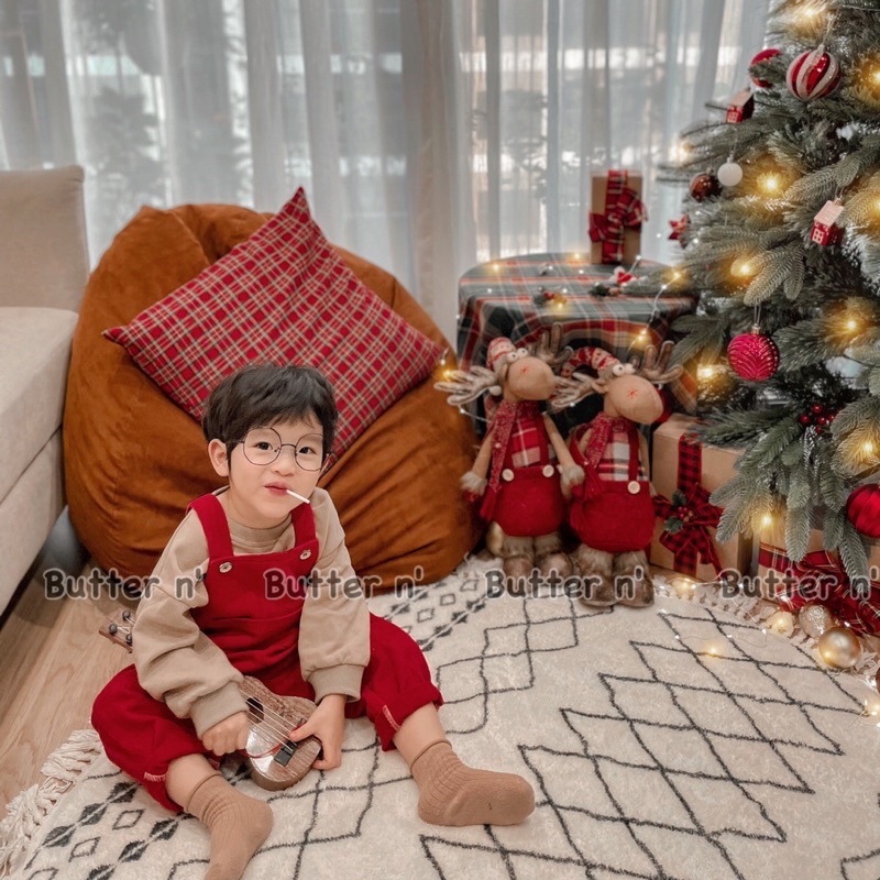 Yếm Jean Đỏ Mềm Mại Cho Bé