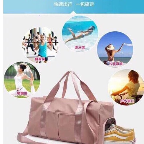 Túi du lịch có 3 ngăn trong đó có ngăn để giày riêng