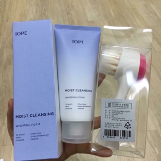 Sữa rửa mặt IOPE Moist Cleansing Whipping Foam