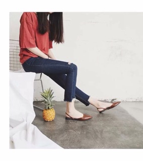 Sandal mũi nhọn đi 2 kiểu 