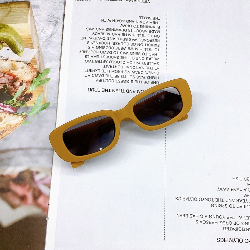 Kính Mát Hình Vuông Nhỏ Chống Tia Uv400 Họa Tiết Hoạt Hình Cổ Điển Thời Trang Cho Bé Trai Và Gái