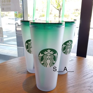 Ly nhựa starbucks korea