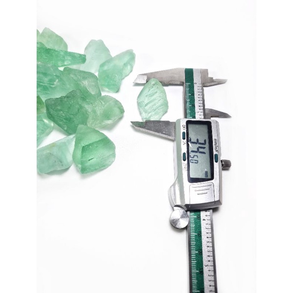 Đá thô tự nhiên Fluorite xanh bạc hà có 2 kích cỡ lựa chọn dùng thanh tẩy bài, làm handmade..