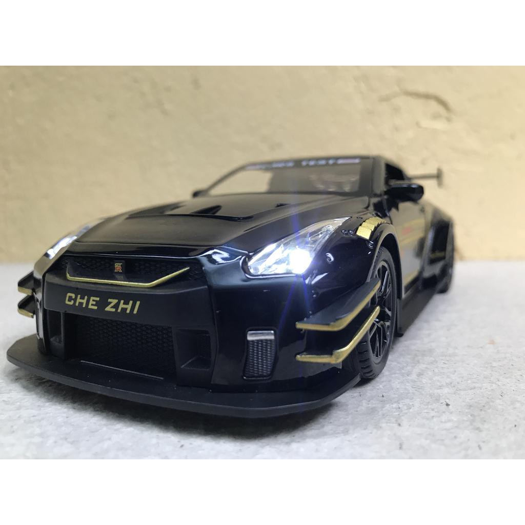 Mô hình xe Ô tô NISSAN GT- R 1:24