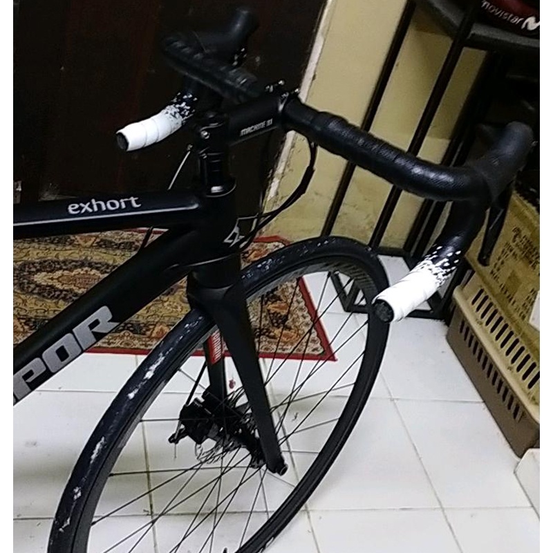 Băng Quấn Tay Lái Xe Đạp Bằng EVA Chống Trượt Thoáng Khí Kèm Nút Bịt