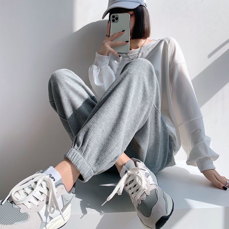 Quần thể thao ống rộng mùa thu đông đen xám chống xước xù
