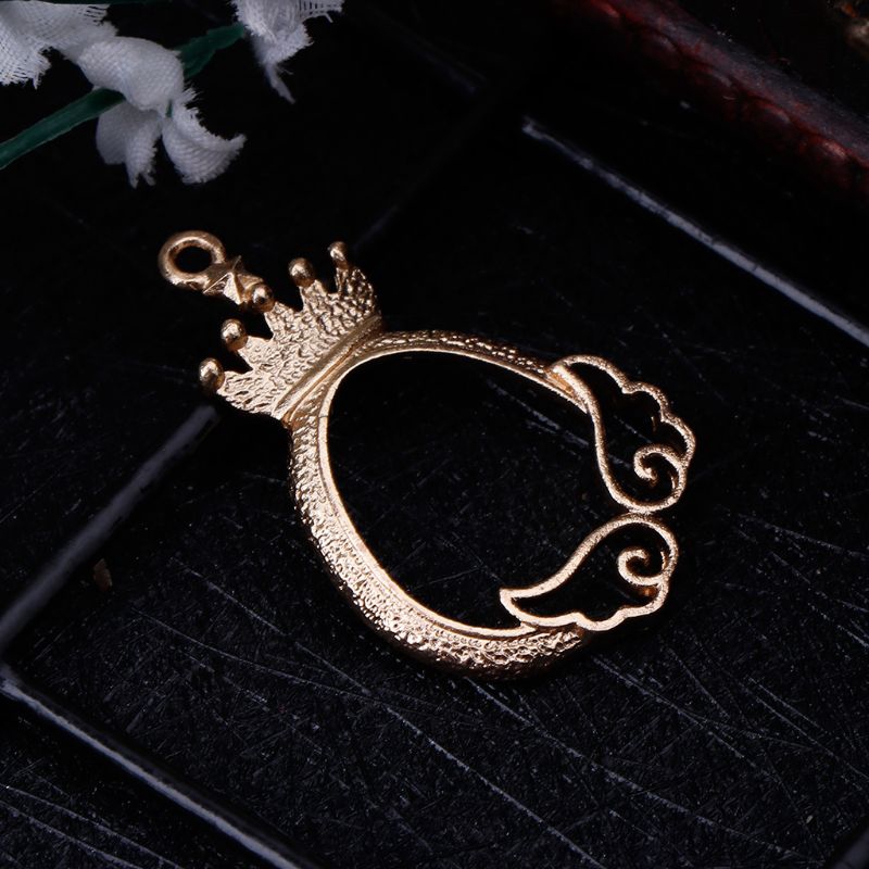 Bộ 4 phụ kiện trang trí hình khung vàng đồng thiết kế cổ điển