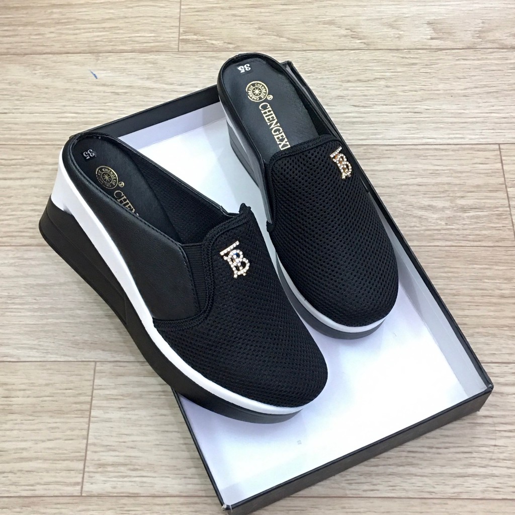 Dép sục đế xuồng siêu nhẹ chất da pha lưới cực đẹp - Ảnh chụp thật