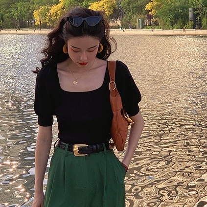 Áo thun bằng vải dệt kim tay ngắn phồng cổ vuông màu sắc cổ điển thời trang mùa hè cho nữ