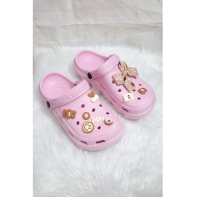 DÉP SỤC CROSS SIÊU NHẸ NỮ ĐẾ CAO 3CM TẶNG KÈM 9 STICKER