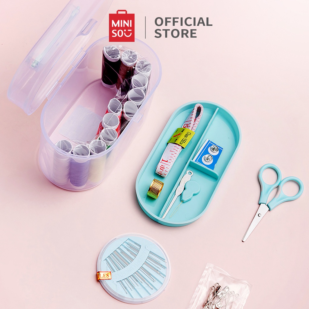 Hộp kim chỉ (xanh bạc hà) Miniso Có các vật dụng cơ bản dùng trong may, vá