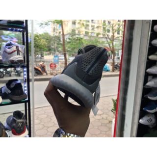 Giày Alphabounce xám