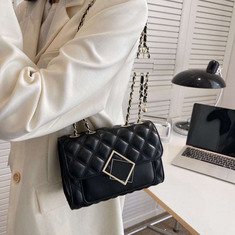 Túi Xách Nữ Công Sở Dáng To Đeo Chéo Thời Trang Đi Học Dây Da Kèm Phối Xích - TDC092