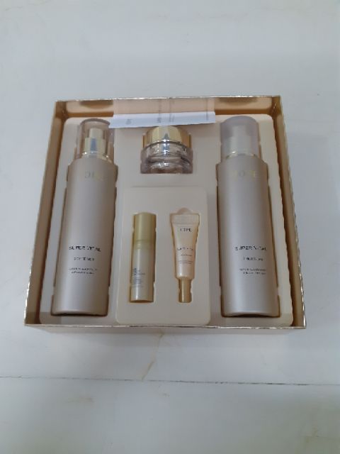 🇰🇷Bộ mỹ phẩm dưỡng da IOPE Hàn Quốc.