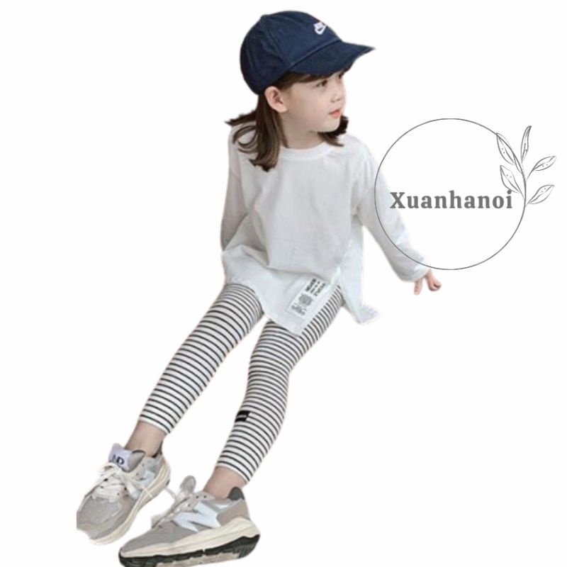 Bộ bé gái áo cotton trắng thụng dáng dài và quần legging kẻ XHN1044