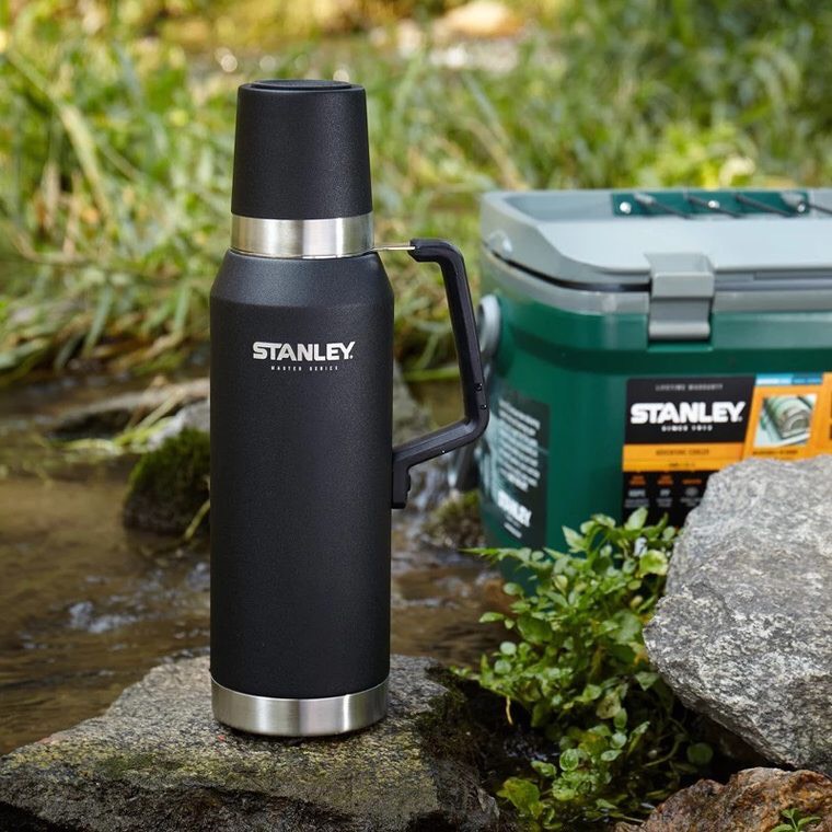 BÌNH GIỮ NHIỆT STANLEY MASTER UNBREAKABLE THERMAL VACUUM BOTTLE - 1.3L