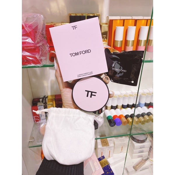 Phấn Nước Cushion TOM FORD Rose PRick ( tone 1,3 )