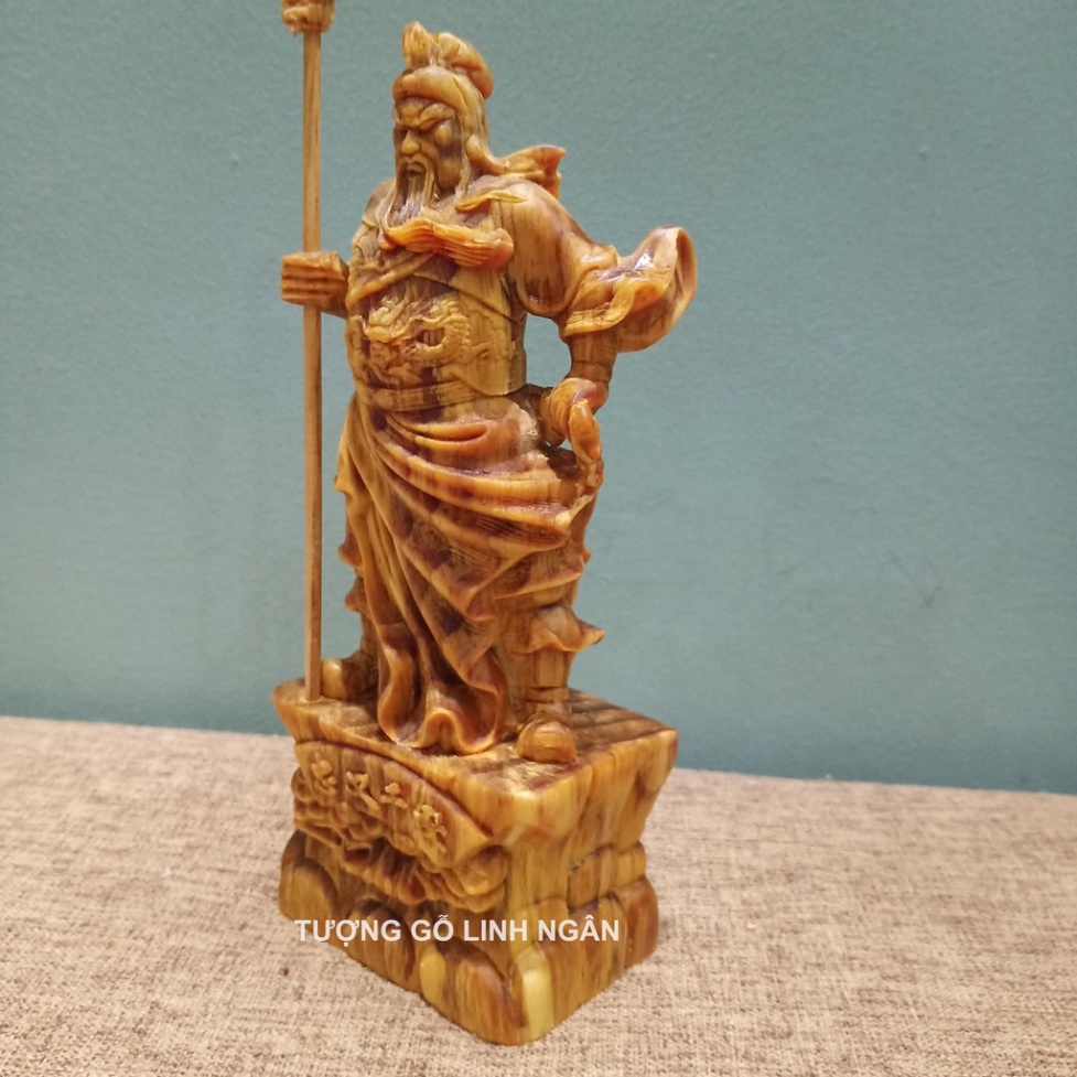 Quan công gỗ huyết long cao 20