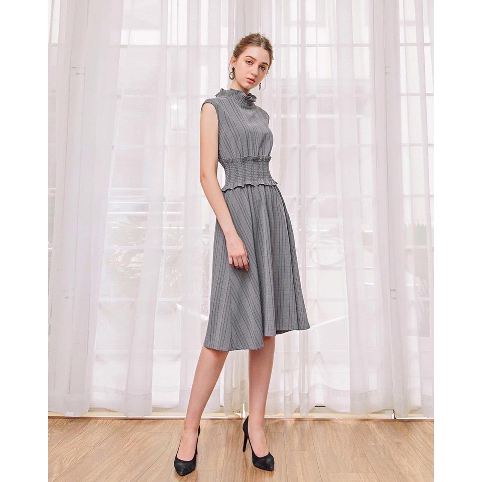 Đầm Caro Chun Eo Thiết Kế