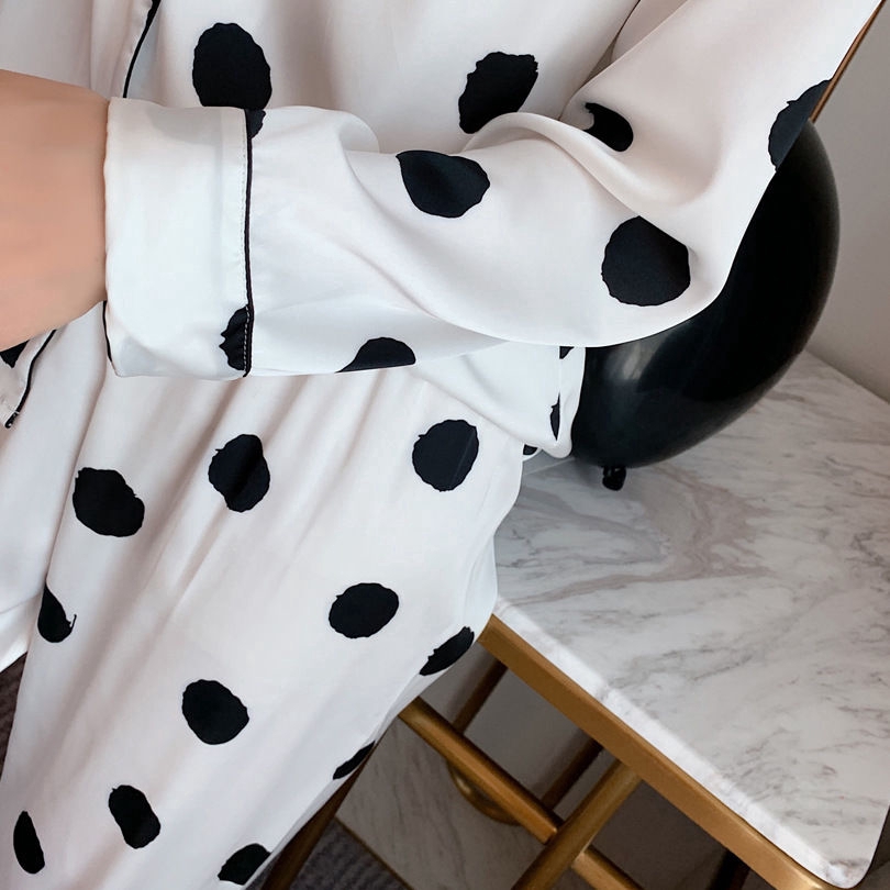 Bộ Quần Áo Ngủ Tay Dài Dáng Rộng Chấm Bi Trẻ Trung Hợp Thời Trang