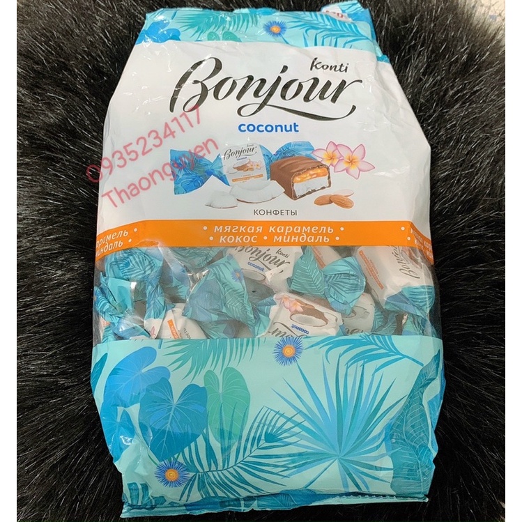 kẹo sô-cô-la dừa của Nga BONJOUR với CARAMEN gói 500g