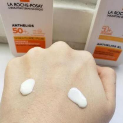 La Roche Posay Kem Chống Nắng Không Gây Nhờn Rít Dạng Sữa Anthelios XL Shaka Fluid SPF50+ 50ml