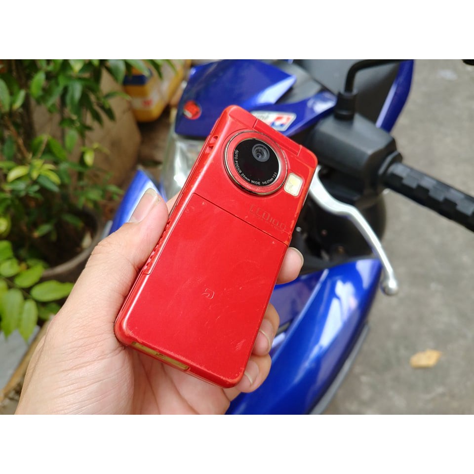 Điện thoại Sharp Sh-07A màu đỏ