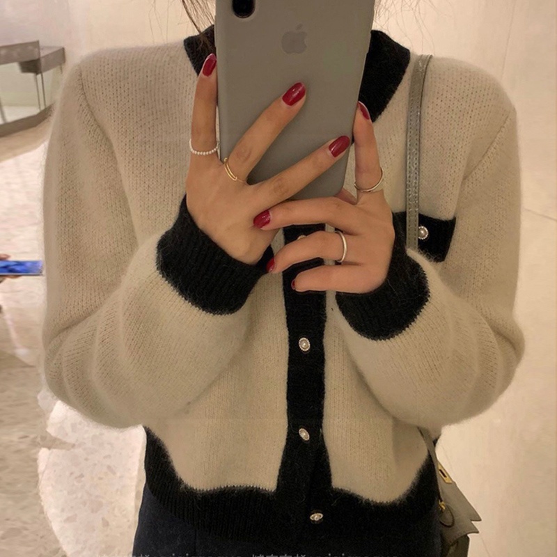 Áo khoác cardigan ngắn dệt kim cổ tròn cài nút ngọc trai nhỏ nhắn phong cách retro cho nữ