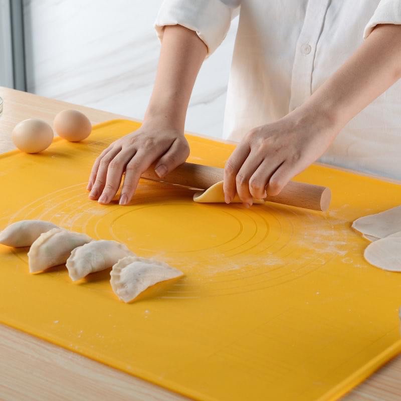 Dụng cụ làm bánh cán bột