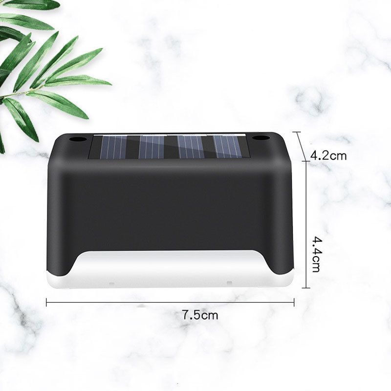 Bộ 4 bóng đèn LED năng lượng mặt trời trang trí cầu thang và hàng rào