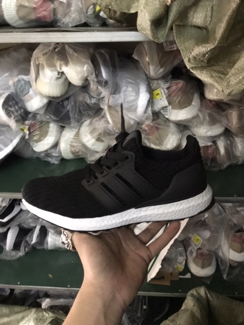 Giày sneaker Ultra Boost đen boost trắng 4.0 nam nữ